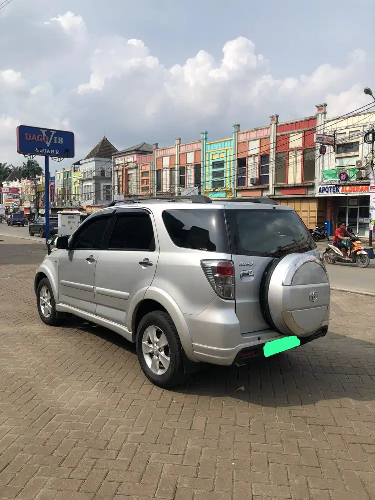 Toyota Rush g at 2013