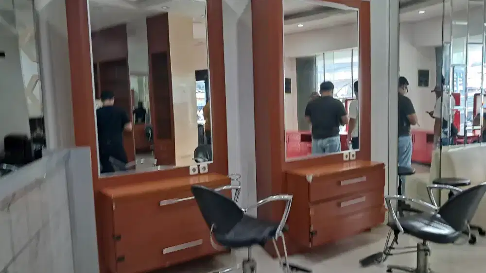 Di jual peralatan salon