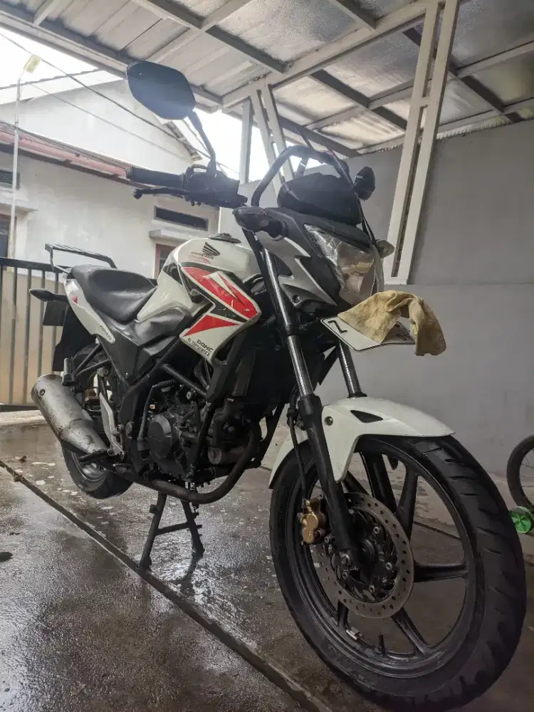Honda Cb 150r old 2014