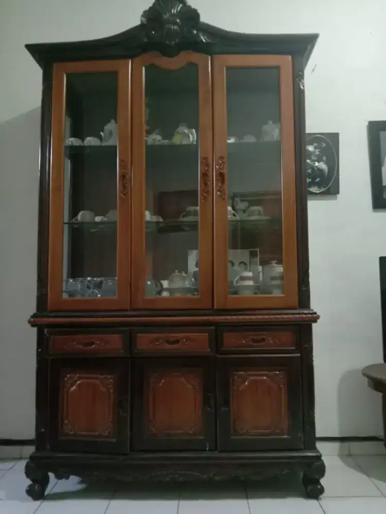 Dijual Satu set furniture!!