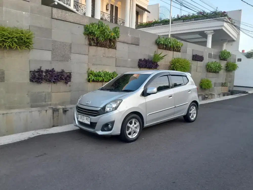 Daihatsu AYLA 1.0 type X manual
