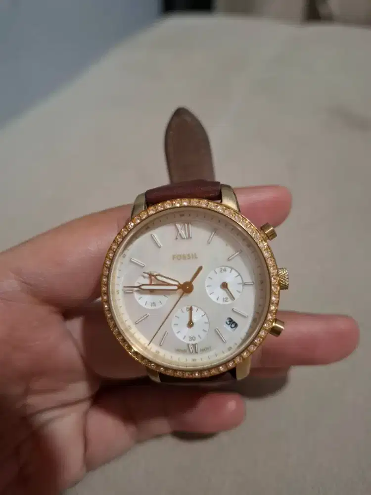 Jam tangan wanita