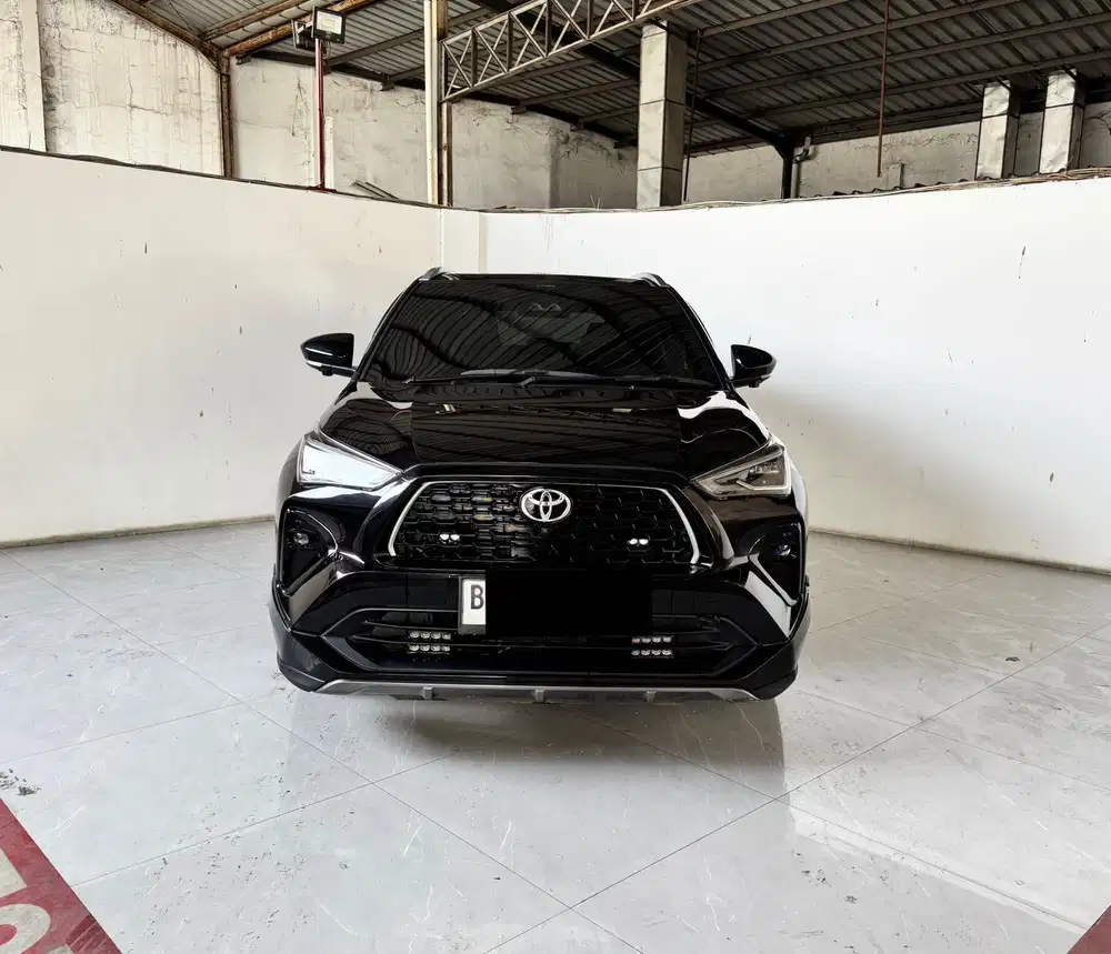 2025 Yaris Cross hybrid tss At