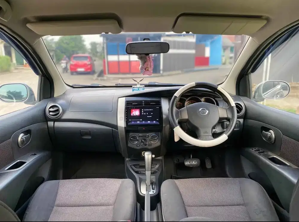 Nissan Grand livina 2009 Bensin