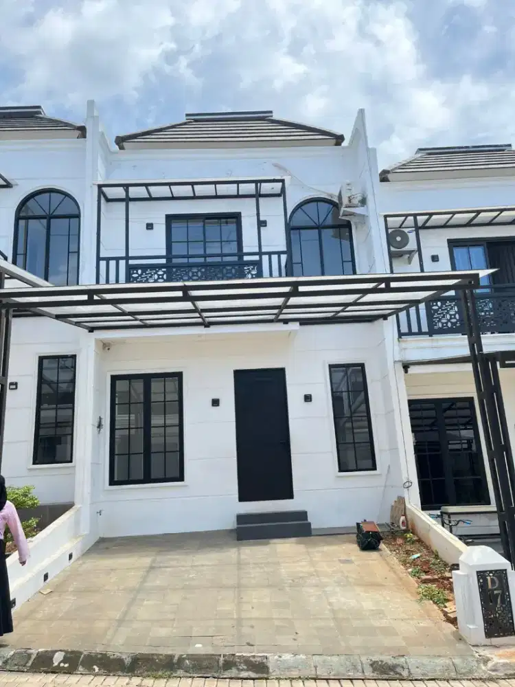 Rumah Over Kredit 2 Lantai Dekat Gerbang Toll Cibubur