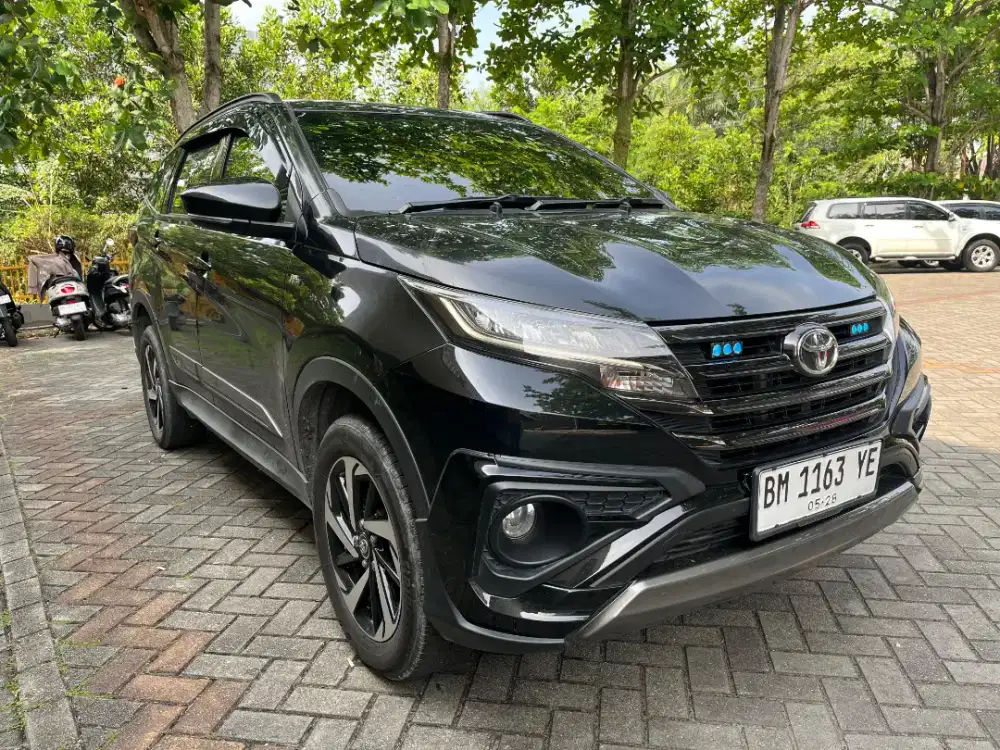 Rush 1.5 GR Sport MT 2023 KM 30 Ribuan