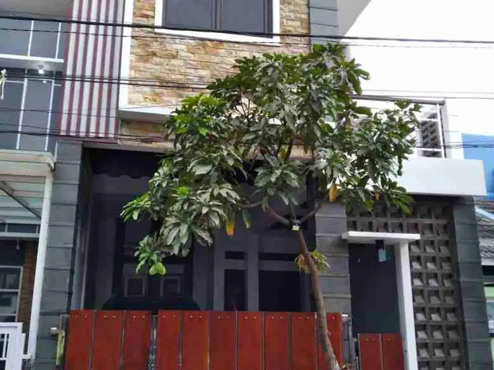 JUAL CEPAT RUMAH BESERTA ISI NYA GEDEBAGE