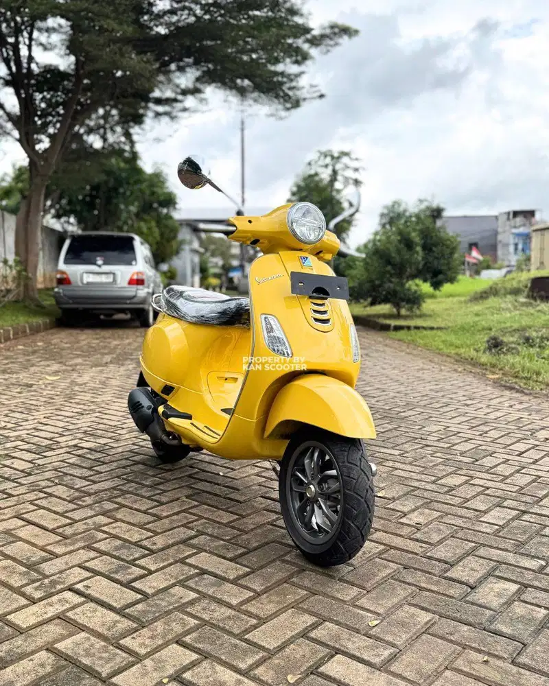 JUAL MURAH VESPA LX 125 iGET FACELIFT 2021 MULUS