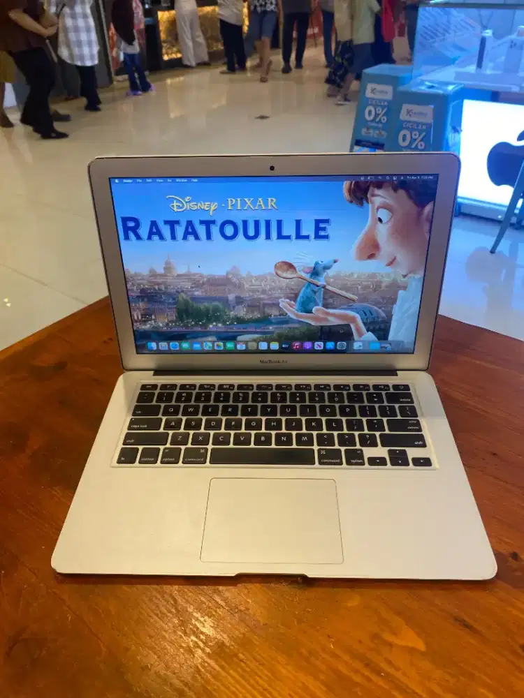 Macbook Air 13 inch 2014