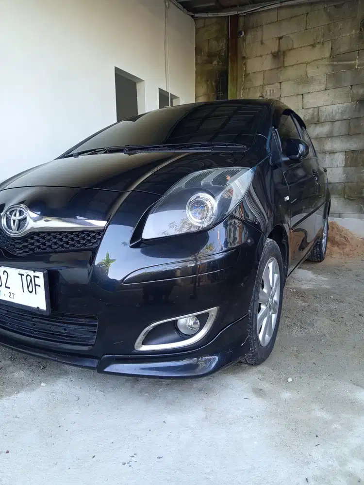 Toyota Yaris 2011 Bensin