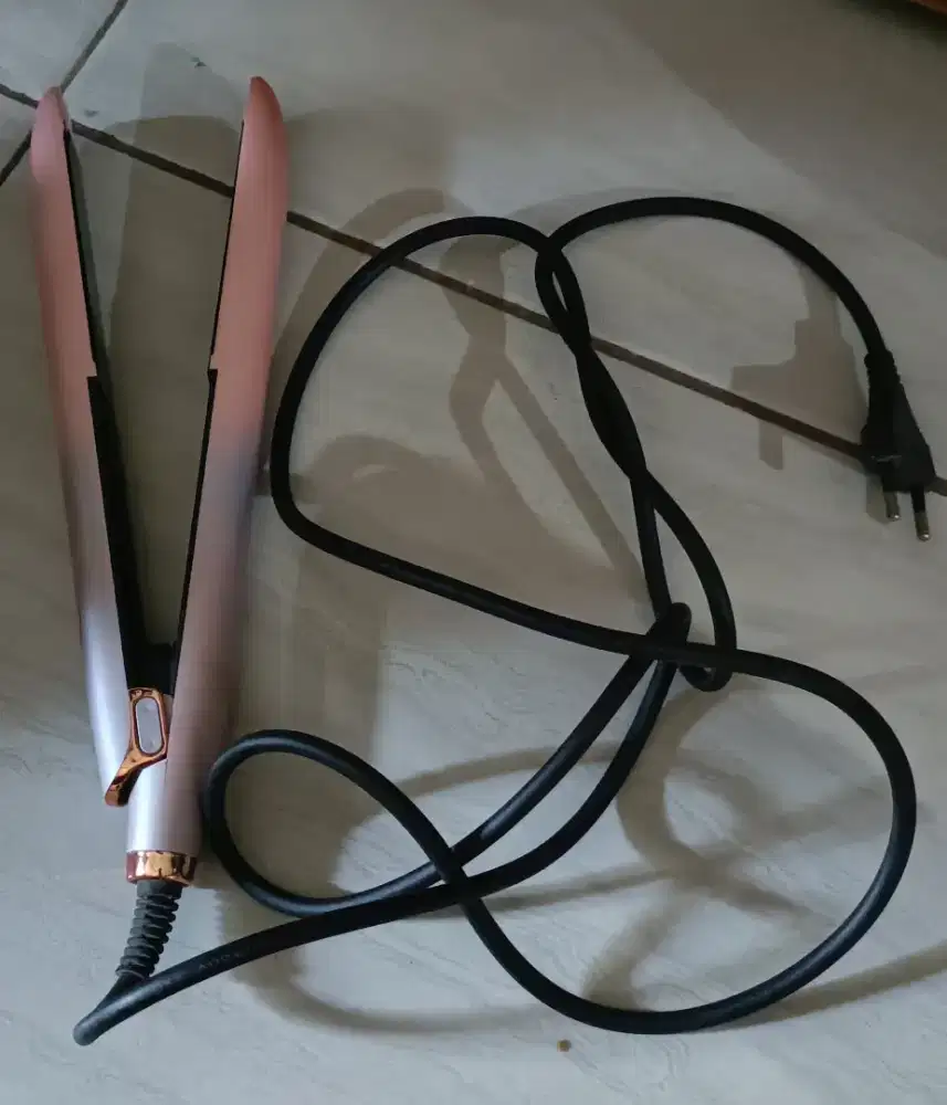 Catokan Rambut merk E One