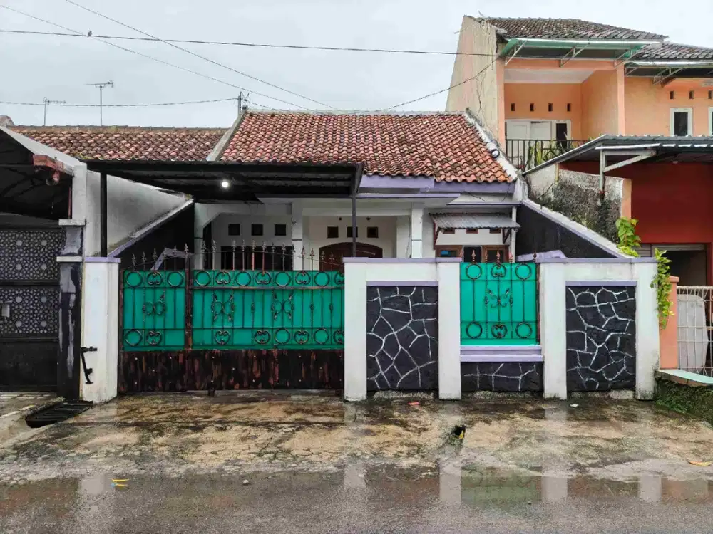 Rumah Bagus Di Jual/Sewa Banyuanyar Dekat Jl Adi Sumarmo Solo