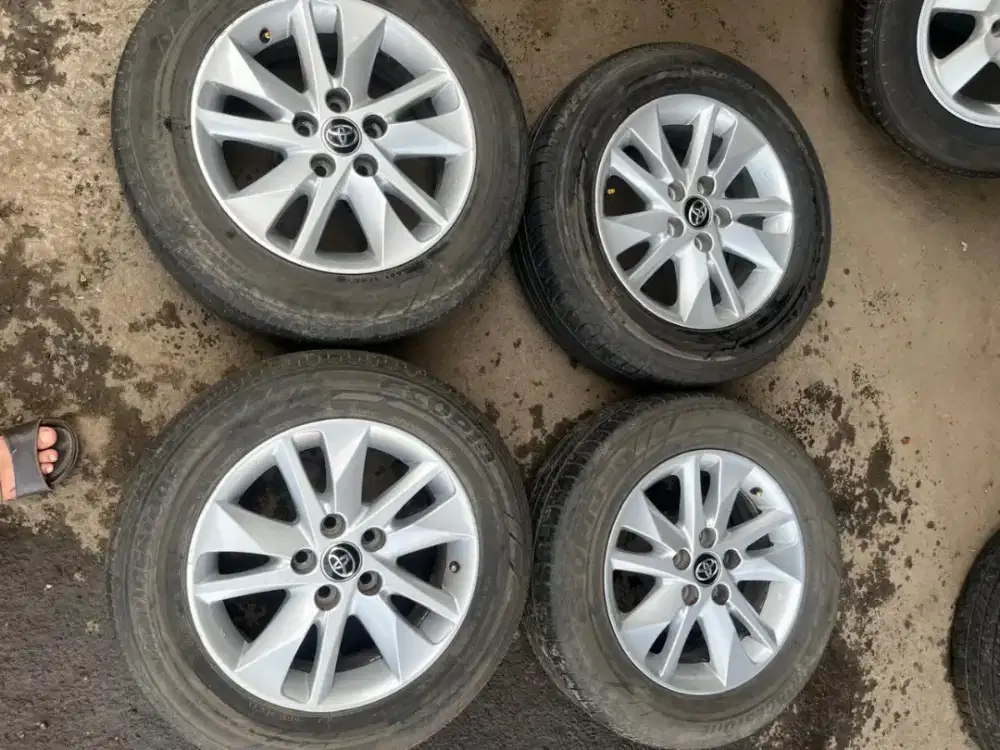 Velg original Innova reborn ring 16 pcd 5x114,3 ban 205/65 R16 4pcs