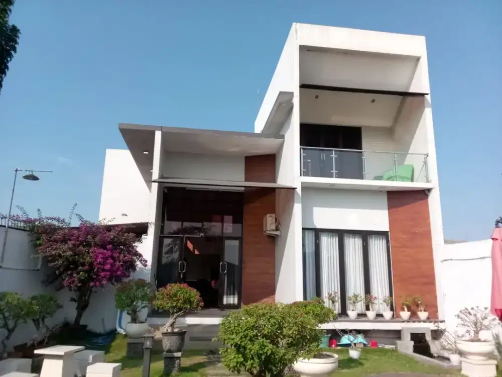 DIJUAL Rumah Mewah Siap Huni di Kepanjen – Halaman Luas dan Fasilitas Lengkap