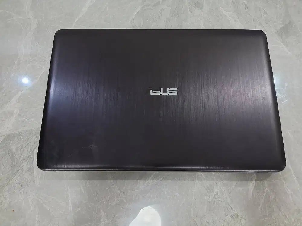 Laptop 15.6in HDD 640GB SSD ReadyUp DDR4 Batre KUAT Win ORI Garansi