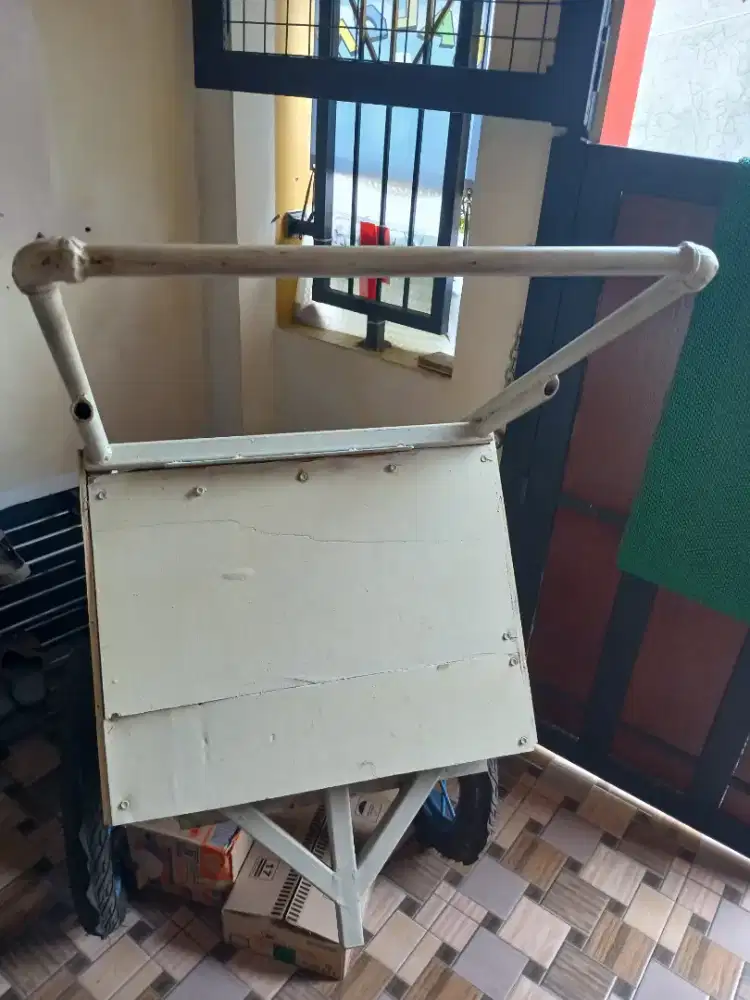 Gerobak muve dagangan kuliner