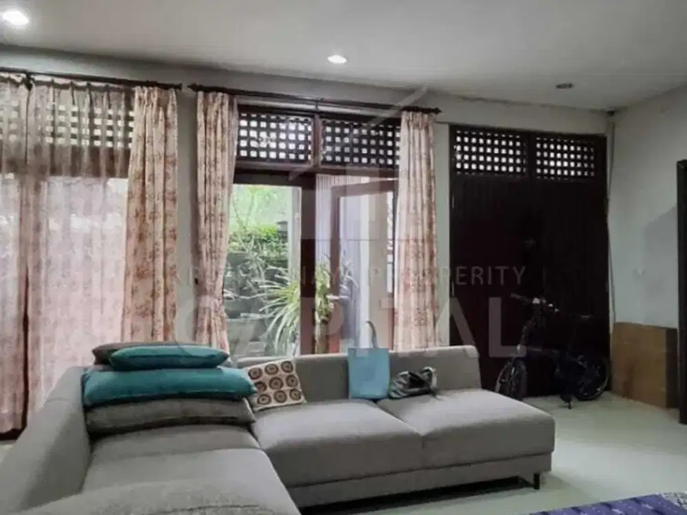 RUMAH TINGGAL TERAWAT FULL FURNISHED DI KOTA BANDUNG SAYAP PASTEUR