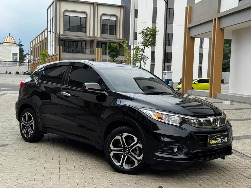 BEST CONDITION!! Honda HRV E 1.5 CVT Facelift 2018