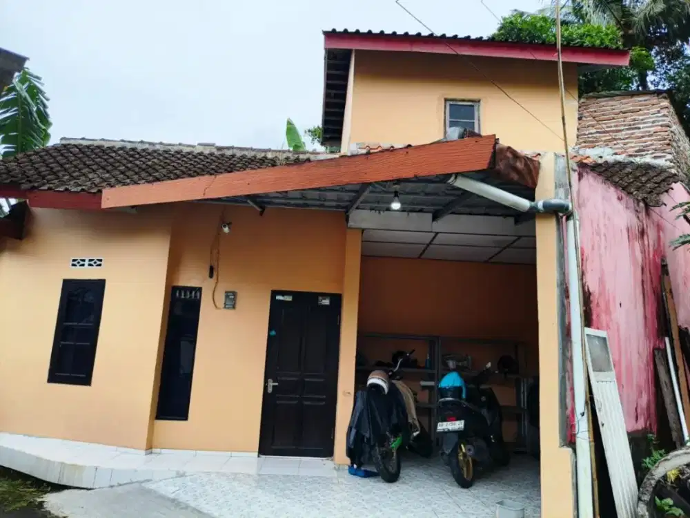 DIJUAL RUGI, RUMAH 2 LANTAI DI SLEMAN