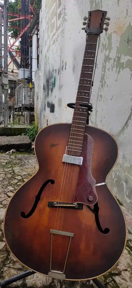 Gitar hofner 450 tahun 1958