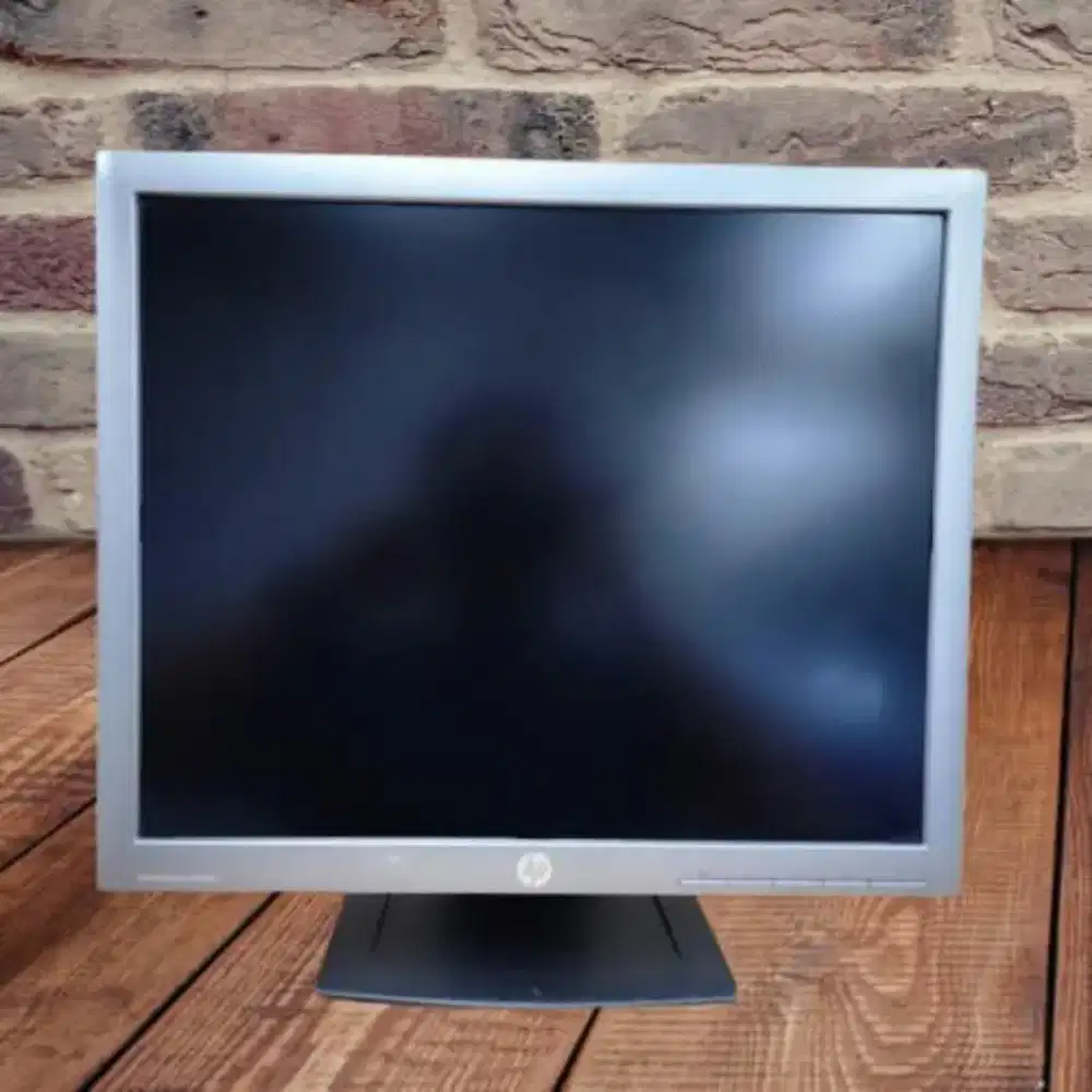 “Monitor HP 19 Inch Kotak–Jernih & Nyaman Dipakai!