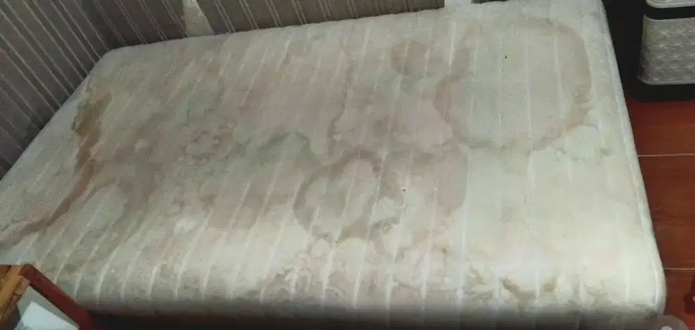 Kasur Springbed Bekas Masih Sangat Layak Pakai