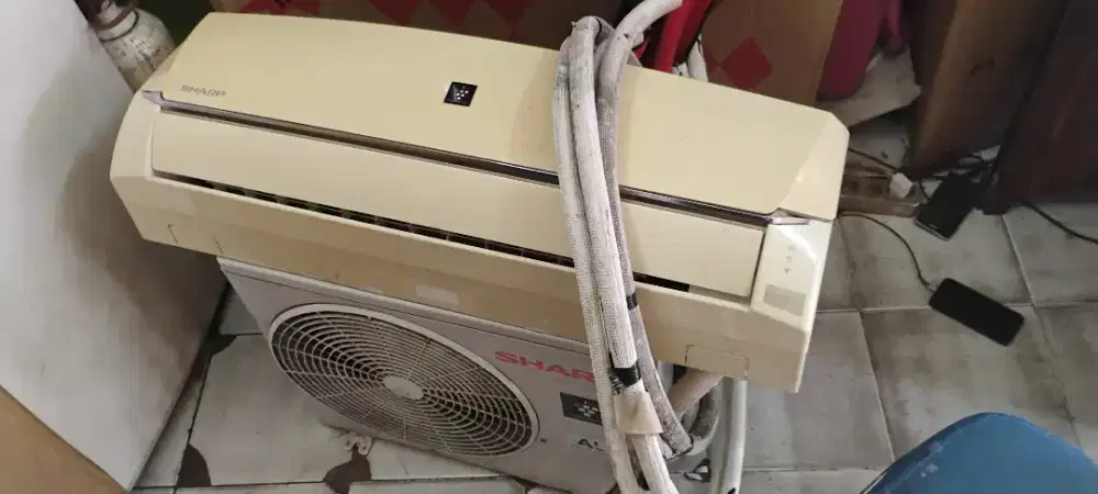 AC SHARP 1/2 PK Unit + pipa