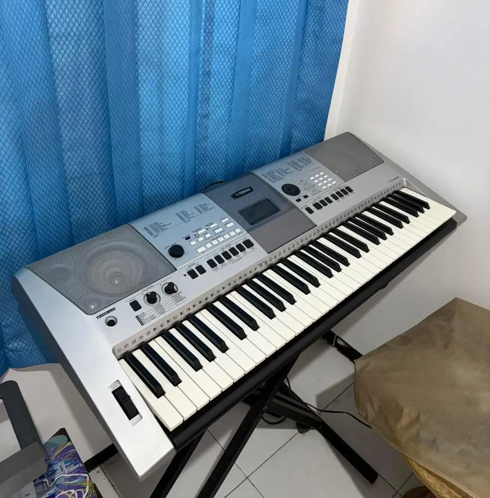 Keyboard Yamaha PSR E413