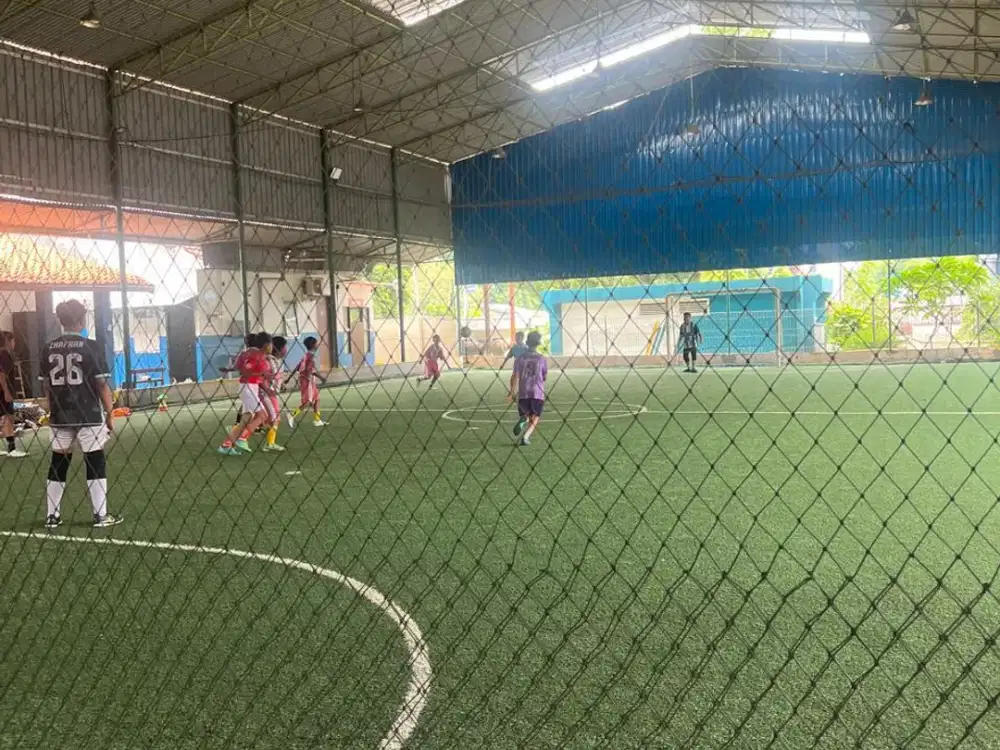 Dijual Tanah/ Kavling/ Lapangan futsal Luas 1.812 sqm Lokasi Strategis di Kebon Jeruk Jakarta Barat