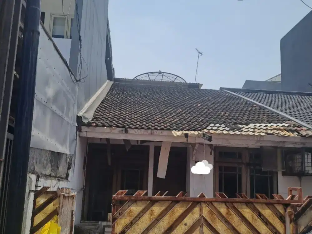 Rumah di Janur Asri Kelapa Gading Butuh Renovasi