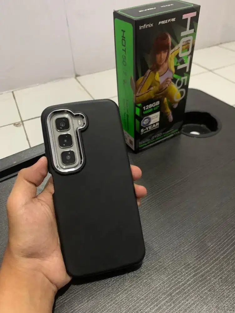 Infinix hot 50 ram 8+8/128gb