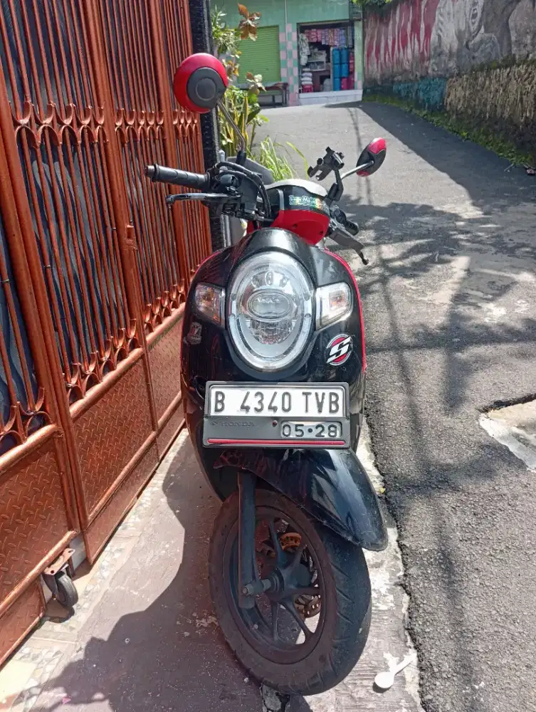 Dijual Scoopy TH 2018