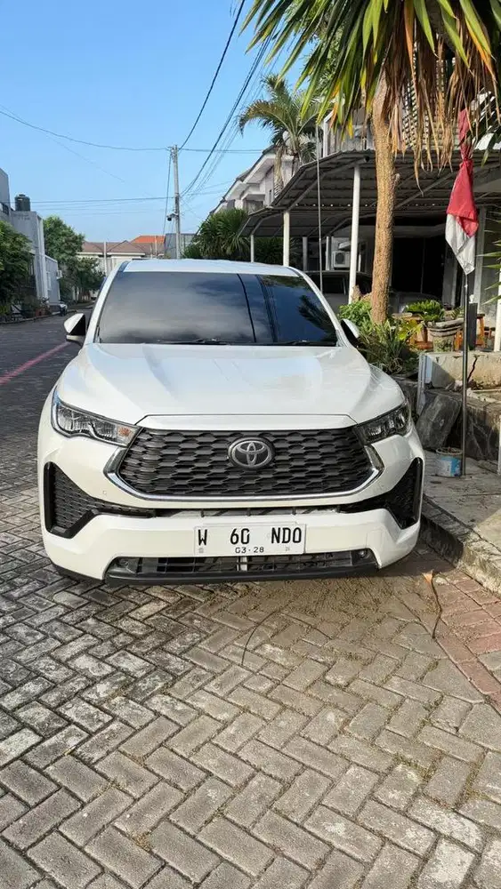 zenix v bensin 2023 putih