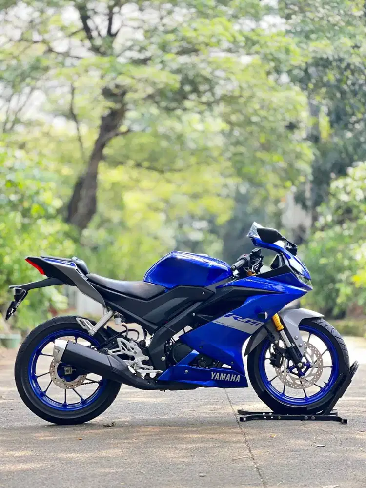 YAMAHA YZF R15 V3 2021 BIRU KM 10K PAJAK HIDUP KAYAK BARU