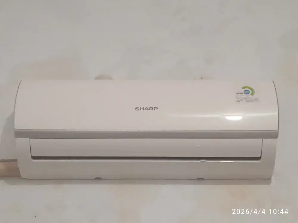 AC Sharp 1 PK 09ZCY kondisi baik
