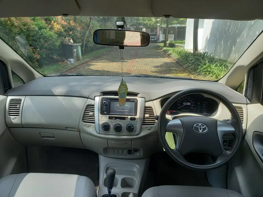 Toyota Kijang Innova 2013 Bensin