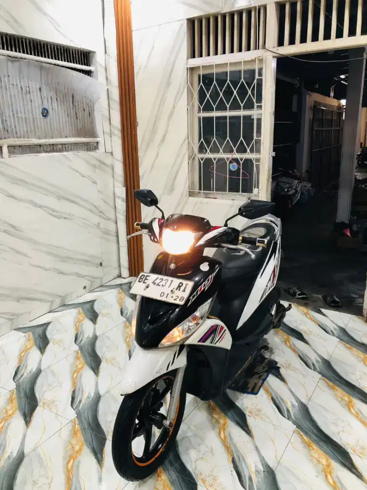 MIO J TERBAIK 2013 Pajak Hidup