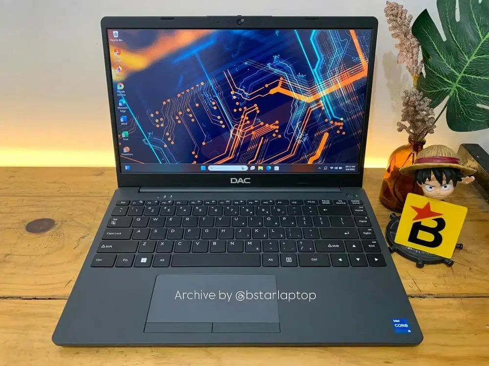 Laptop DAC-DN50 12th Gen Intel Core i5 RAM 8 / 256 Good Condition Slim
