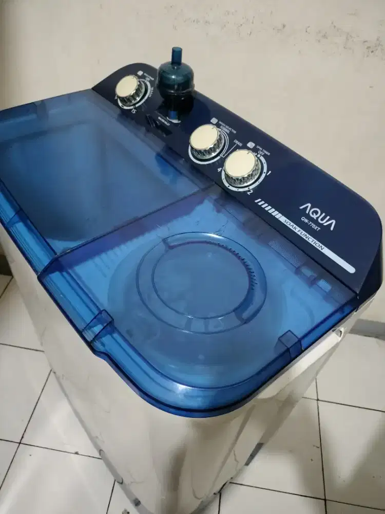 Mesin cuci aqua