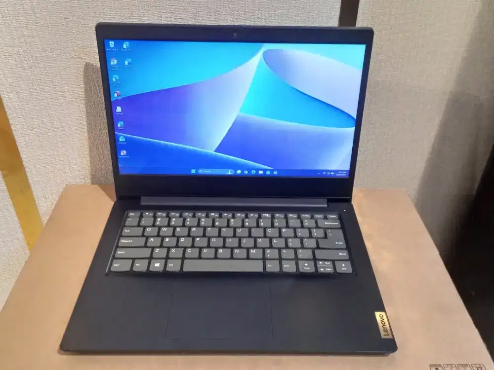 Laptop Lenovo 82WA,Ram 4/256 GB