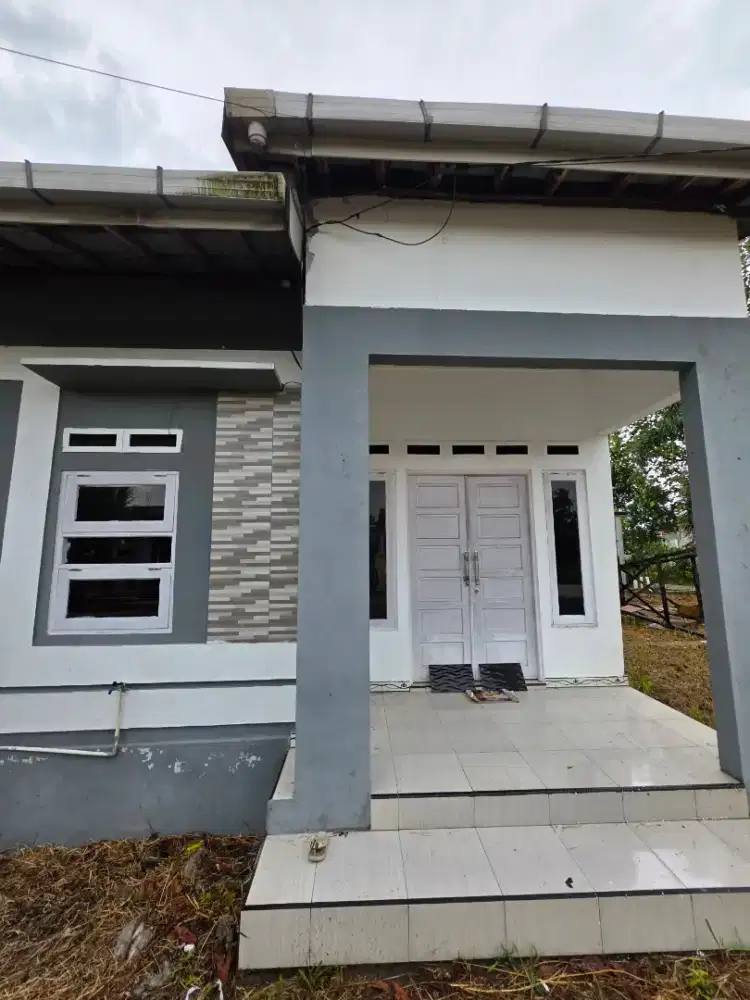Rumah nyaman 2KT di Landasan Ulin - Tanah luas 238 m², harga nego.