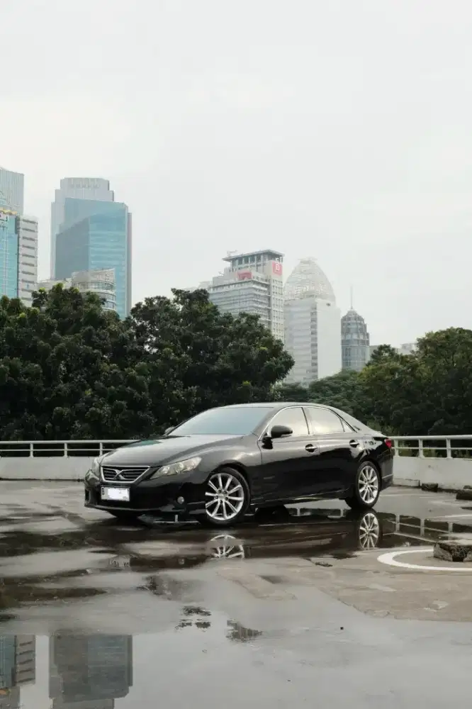 Toyota Mark X 2012