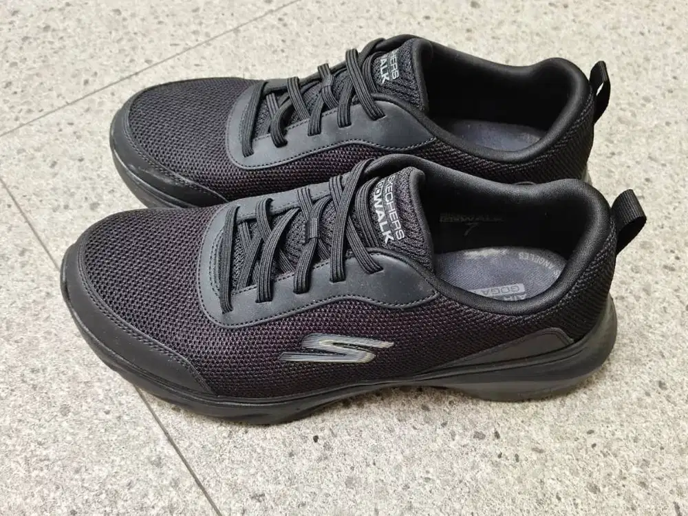 Skechers Go Walk 7