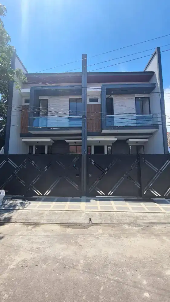 SALE Baru gress Manyar Tirtoyoso