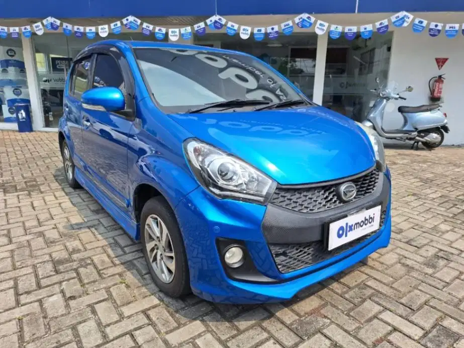 DP MURAH Daihatsu Sirion 1.3 D Bensin-AT 2015  CNIQB