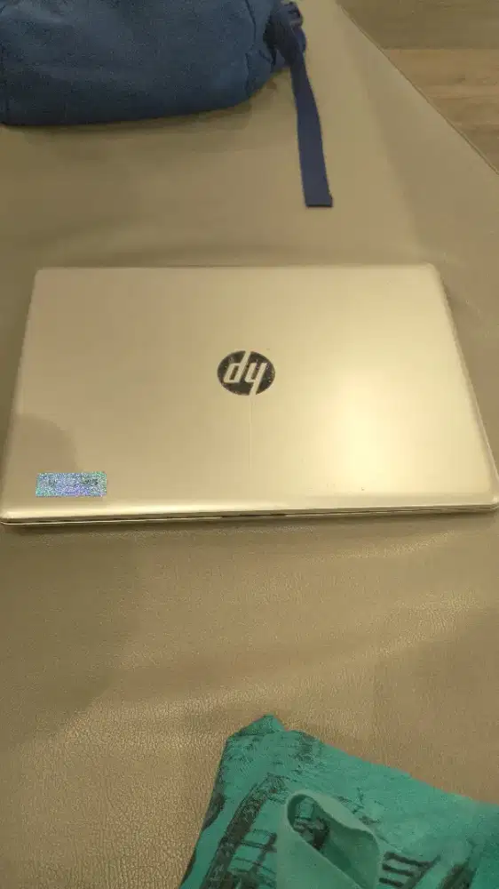 Laptop HP AMD RADEON R5