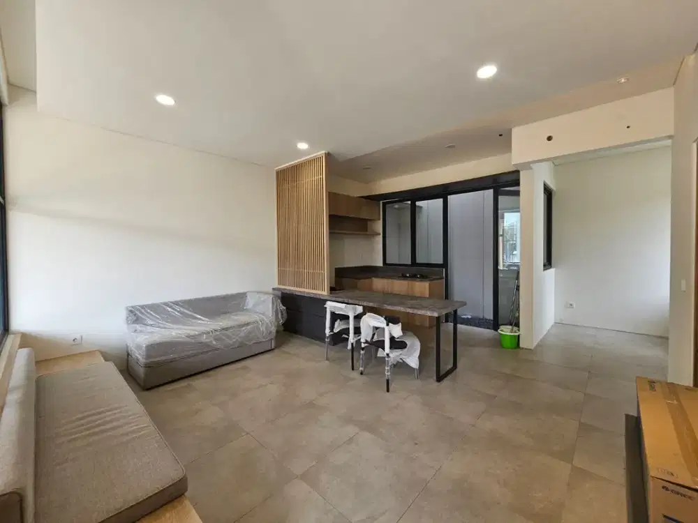 Dijual Rumah Baru di BSD City Full Furnish Tinggal Bawa Koper