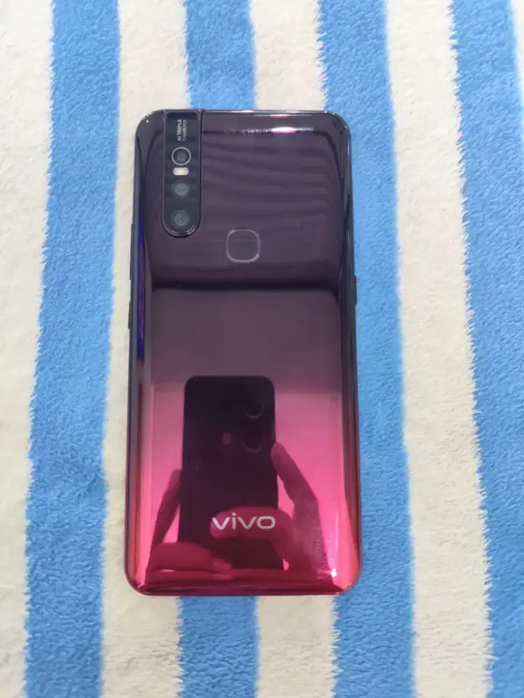 Hp Second Vivo V15 4G Ram 6/64GB Resmi Mulus Fullset Ori