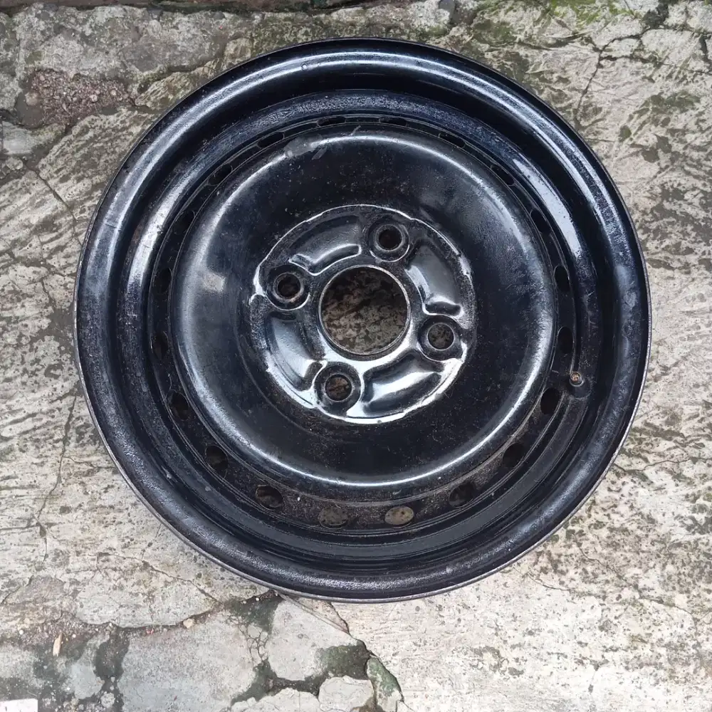 Velg Avanza/Carry lubang 4