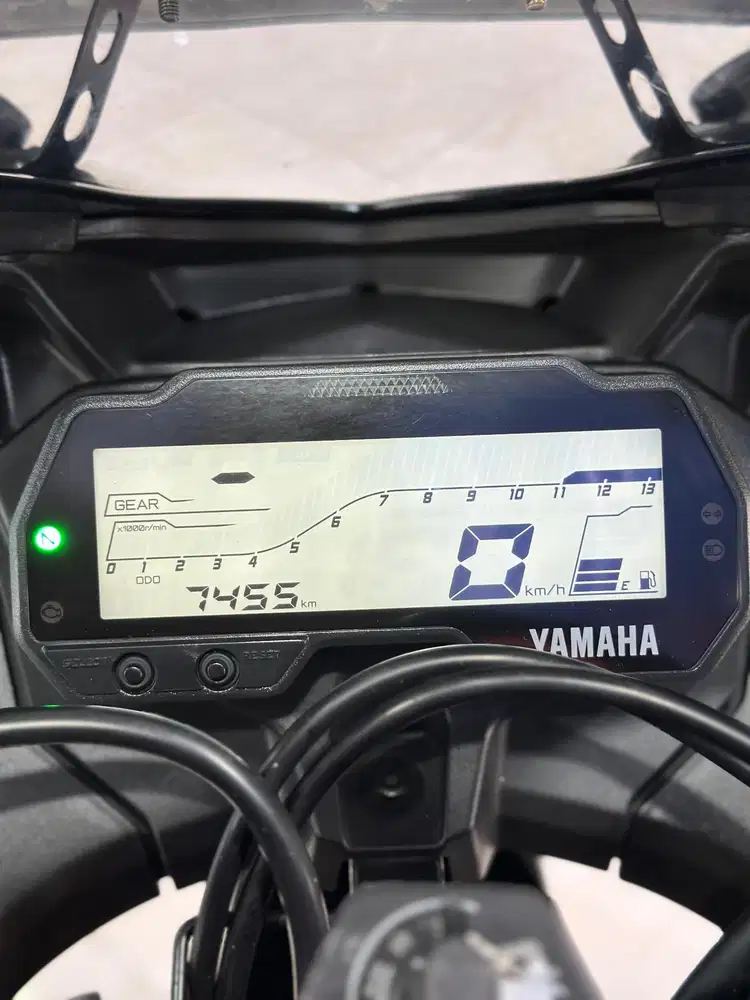 Yamaha R15 V3 155cc Tahun. 2023 Km 7Rb Anugerah Motor Pucang